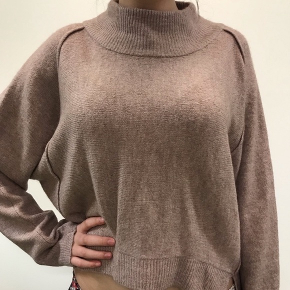 SUPER SOFT Nordstrom sweater - Picture 5 of 7